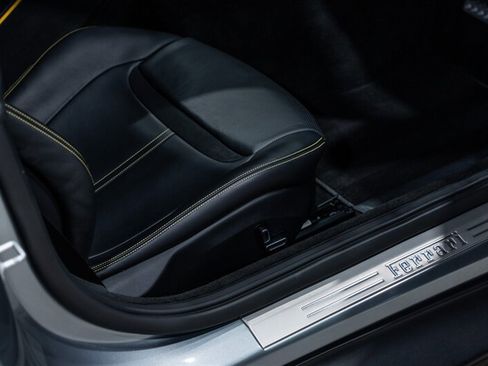 Used 2021 Ferrari Roma RWD image 31