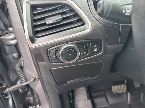 Used 2024 Ford Edge SEL w/ Convenience Package image 19