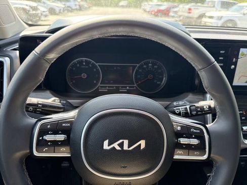 Used 2023 Kia Sorento S w/ Panoramic Sunroof Package AWD/4WD image 31