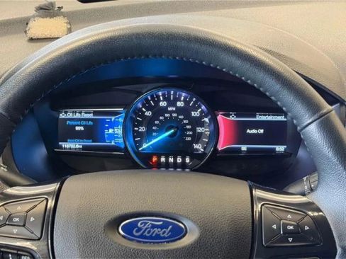 Used 2019 Ford Explorer XLT w/ Equipment Group 202A AWD/4WD image 28
