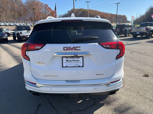 Used 2019 GMC Terrain Denali w/ Advanced Safety Package image 4