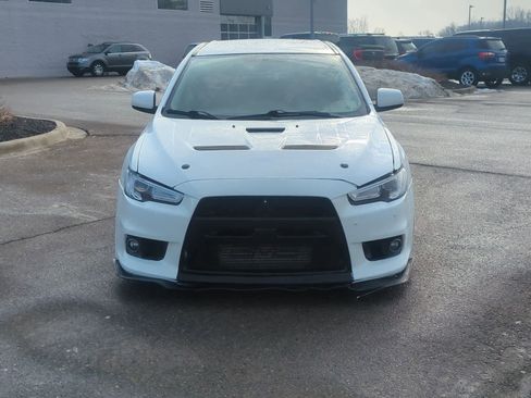 Used 2014 Mitsubishi Lancer Evolution GSR image 3