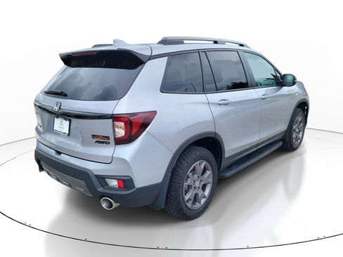 Certified 2024 Honda Passport TrailSport image 6
