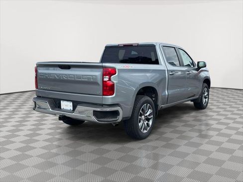 Used 2025 Chevrolet Silverado 1500 LT image 5