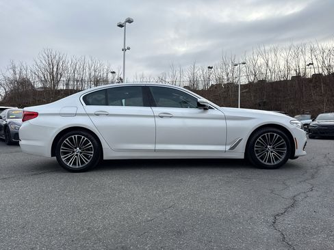 Used 2019 BMW 530i xDrive w/ Convenience Package image 11