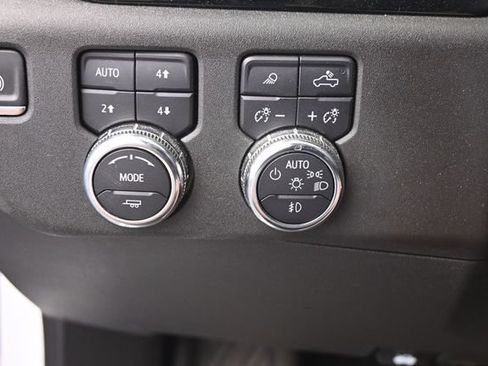 Used 2023 GMC Sierra 1500 Elevation w/ Preferred Package AWD/4WD image 35
