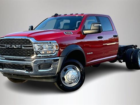 Used 2023 RAM 4500 SLT w/ Quick Order Package 27G SLT image 3