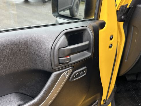 Used 2015 Jeep Wrangler Unlimited Sport w/ Quick Order Package 24S image 14