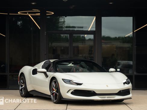 Used 2024 Ferrari 296 GTS RWD image 1