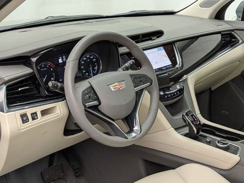 Certified 2024 Cadillac XT6 Premium Luxury w/ LPO, Floor Liner Package AWD/4WD image 9