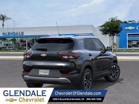 New 2026 Chevrolet TrailBlazer LT w/ Driver Confidence Package FWD image 4