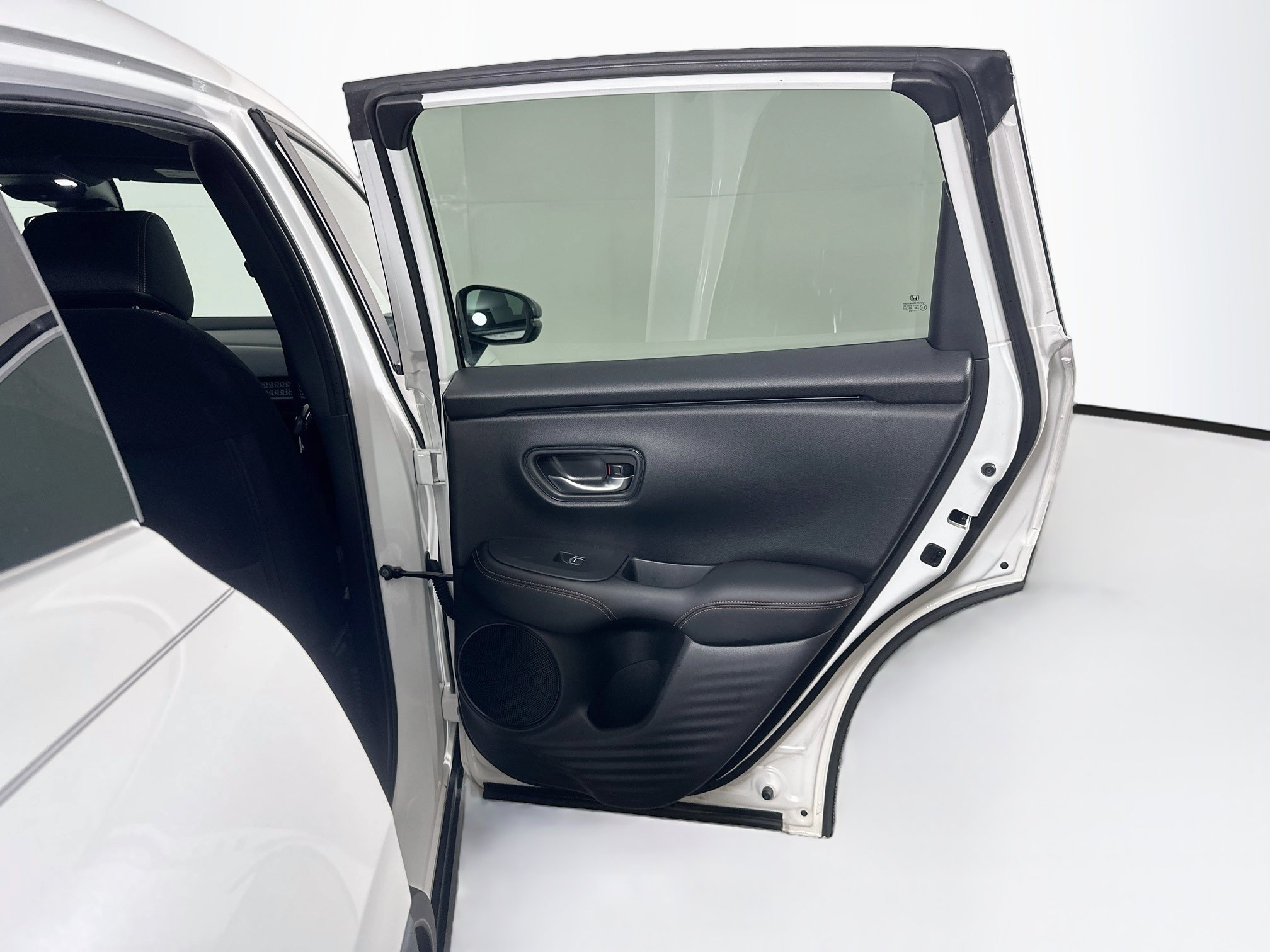 Used 2024 Honda HR-V Sport image 28