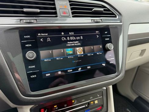 Certified 2023 Volkswagen Tiguan SE w/ Panoramic Sunroof Package image 26