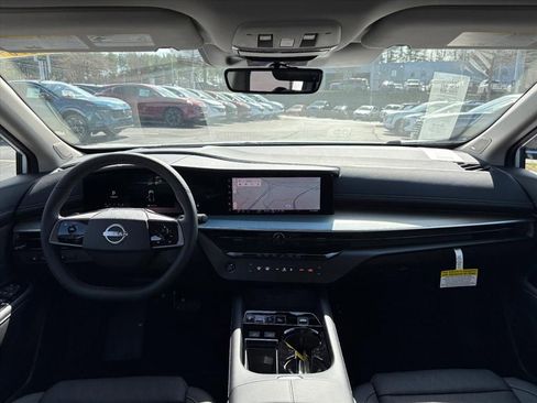 New 2026 Nissan Murano Platinum image 8