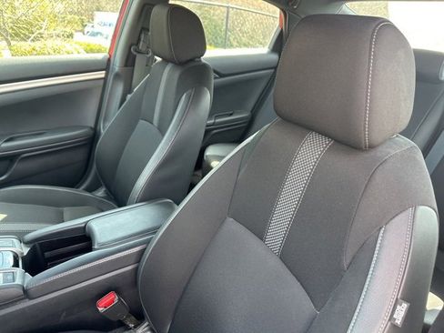 Used 2019 Honda Civic Sport image 8
