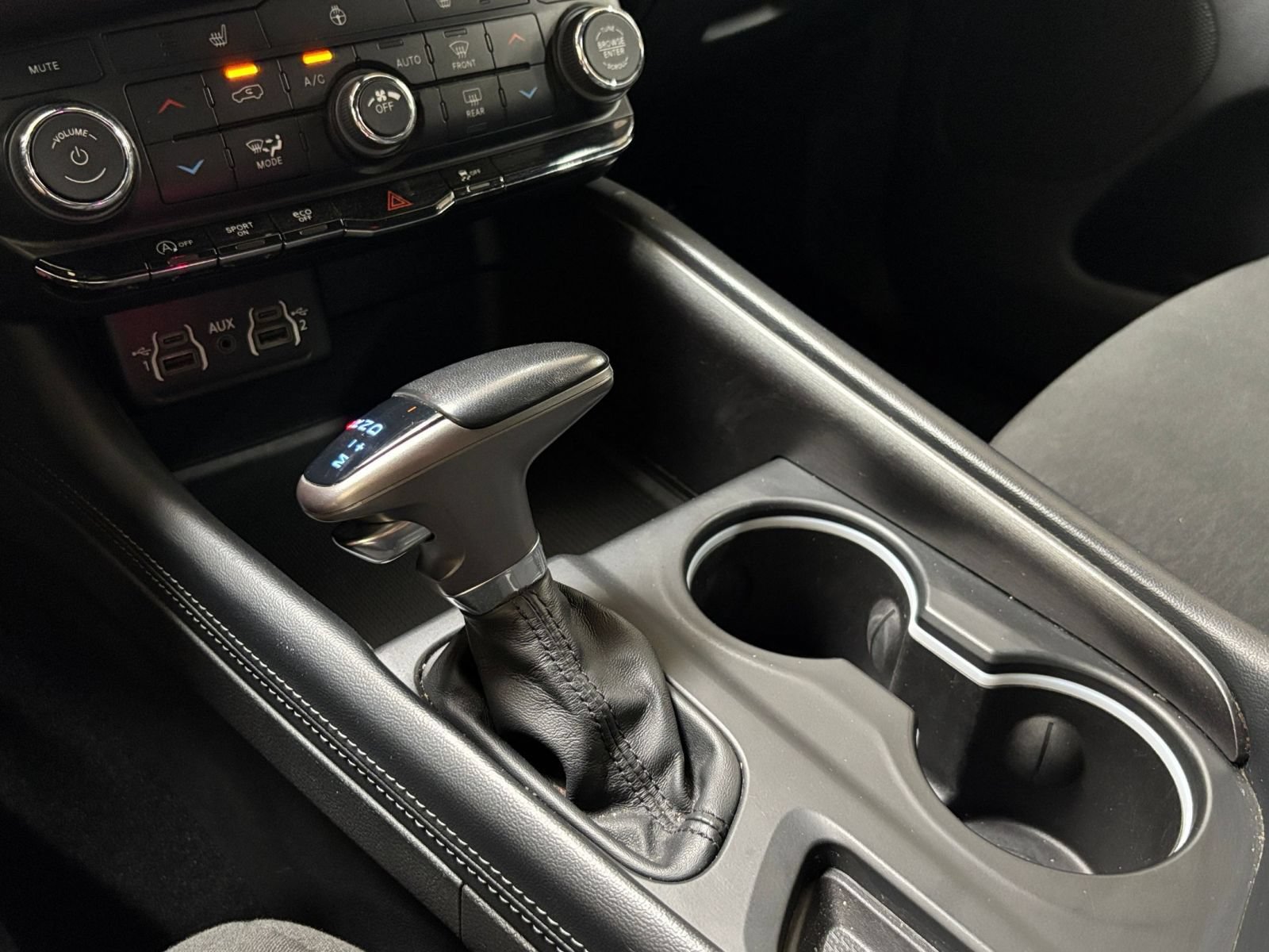 Used 2024 Dodge Durango SXT AWD/4WD image 40