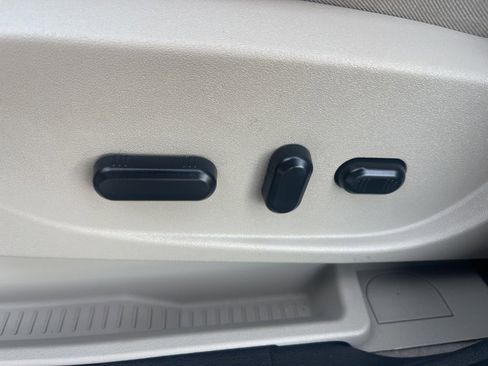 Used 2014 Ford Escape SE w/ SE Chrome Package image 17