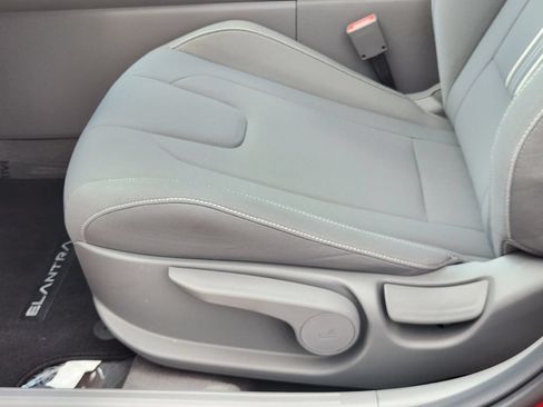Used 2024 Hyundai Elantra SEL FWD image 24