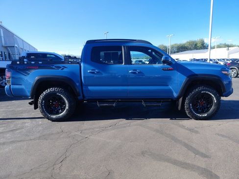 Certified 2018 Toyota Tacoma TRD Pro AWD/4WD image 2