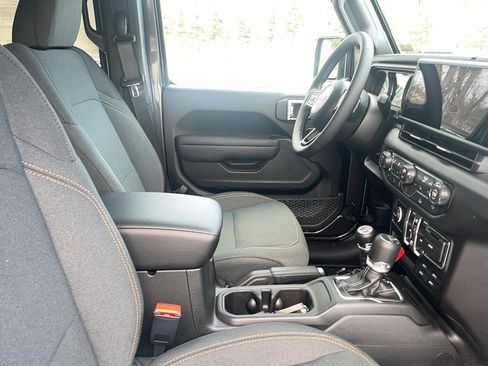 New 2026 Jeep Gladiator Sport image 16