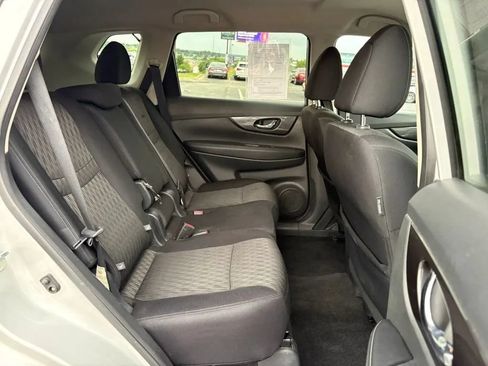 Used 2018 Nissan Rogue S w/ S Value Package AWD/4WD image 18
