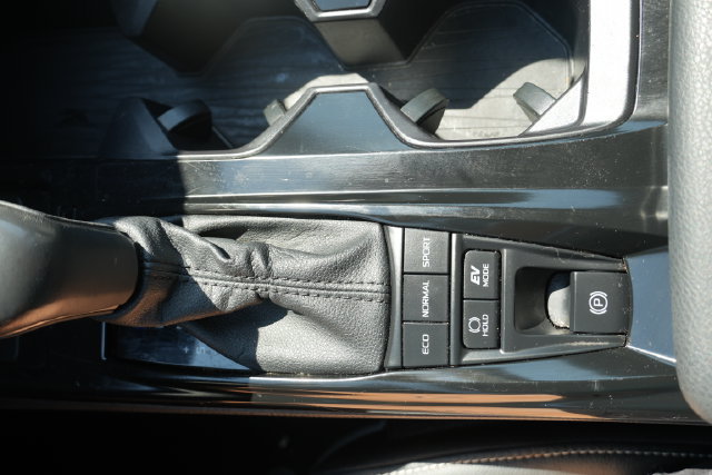 Used 2025 Toyota Camry SE FWD image 38