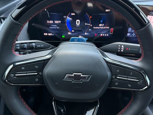 New 2025 Chevrolet Equinox EV RS image 23