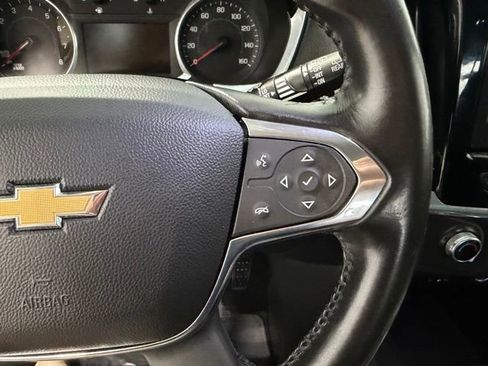 Used 2019 Chevrolet Traverse LT FWD image 12