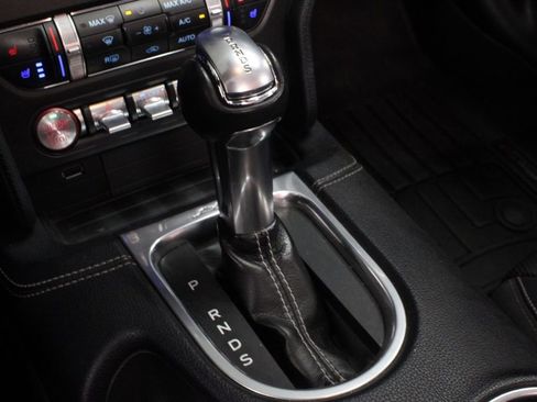 Used 2019 Ford Mustang GT Premium w/ Equipment Group 401A RWD image 29