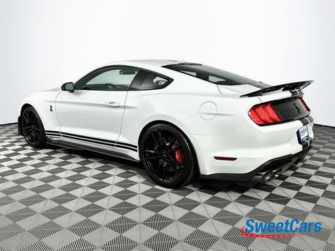Used 2021 Ford Mustang Shelby GT500 w/ Technology Package RWD image 5