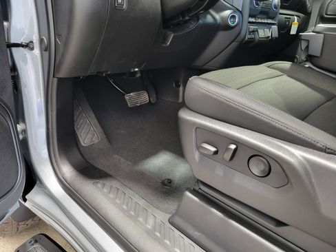 New 2025 Chevrolet Silverado 2500 Custom w/ Custom Value Package image 30