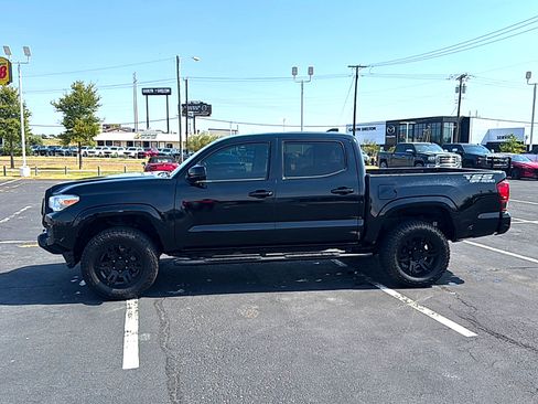 Used 2020 Toyota Tacoma SR w/ SR Convenience Package RWD image 5