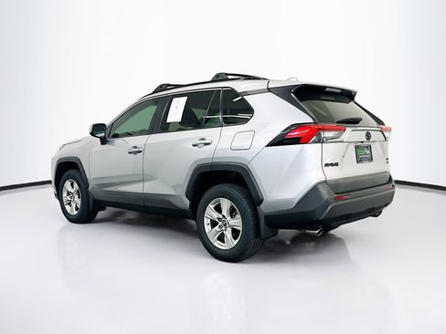Used 2019 Toyota RAV4 XLE w/ Convenience Package AWD/4WD image 5