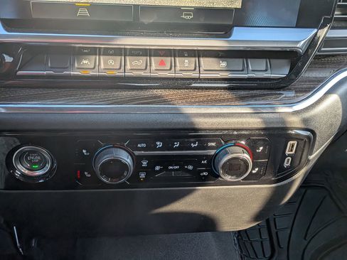 Certified 2023 Chevrolet Silverado 1500 LT image 30