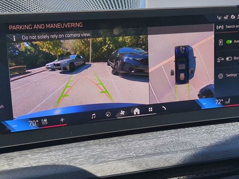 New 2026 BMW 330i Sedan w/ Premium Package image 21