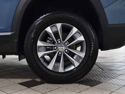 New 2026 Chevrolet Equinox LT w/ Safety and Technology Package FWD image 24