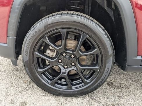 Used 2022 Jeep Compass Altitude w/ Sun and Sound Group image 17