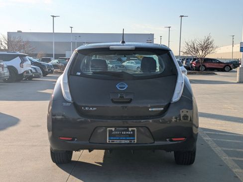 Used 2016 Nissan Leaf S w/ Charger Package image 4