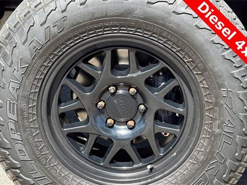 Used 2018 Chevrolet Colorado ZR2 image 23