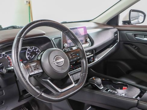 Used 2022 Nissan Rogue SL FWD image 23