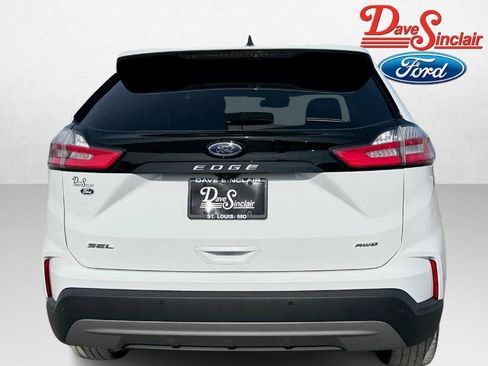 Used 2023 Ford Edge SEL image 8