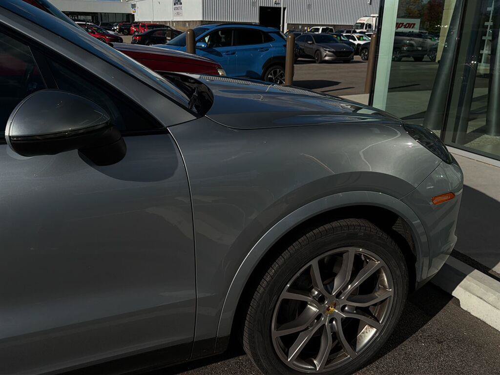 Used 2020 Porsche Cayenne S AWD/4WD image 20