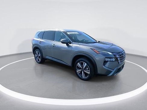 Certified 2025 Nissan Rogue SL w/ SL Premium Package image 2