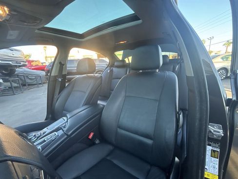 Used 2012 BMW 528i Sedan image 14