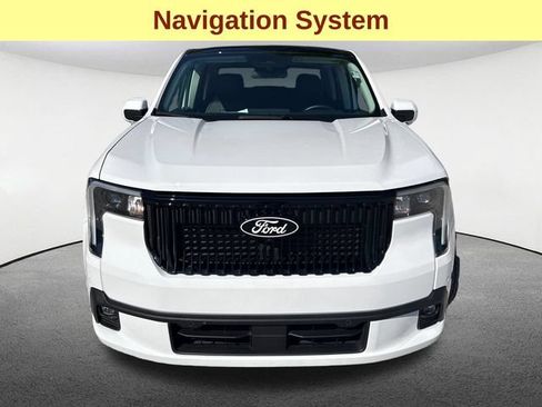 Certified 2025 Ford Maverick Lobo AWD/4WD image 4