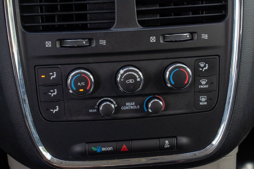 Used 2019 Dodge Grand Caravan SE w/ UConnect Hands-Free Group FWD image 20