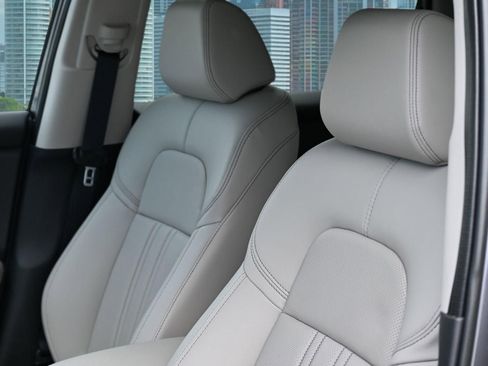 New 2026 Honda HR-V EX-L image 10