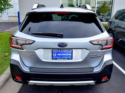 Used 2025 Subaru Outback Touring XT w/ Popular Package #2 AWD/4WD image 17