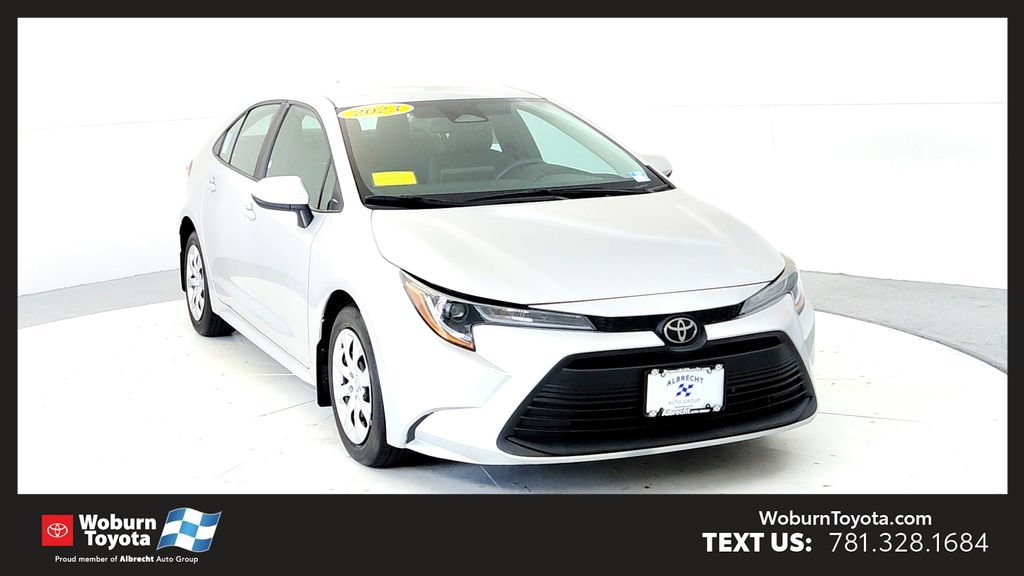 Used 2023 Toyota Corolla LE FWD image 1