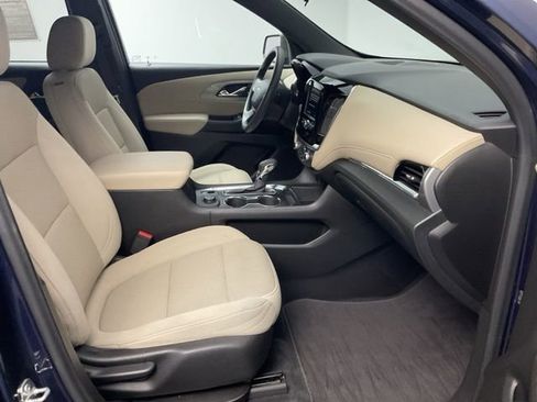 Certified 2022 Chevrolet Traverse LS FWD image 26